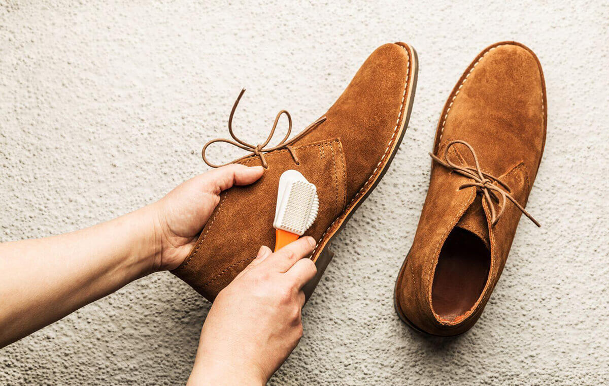 تمیز کردن کفش جیر مردانه و زنانه