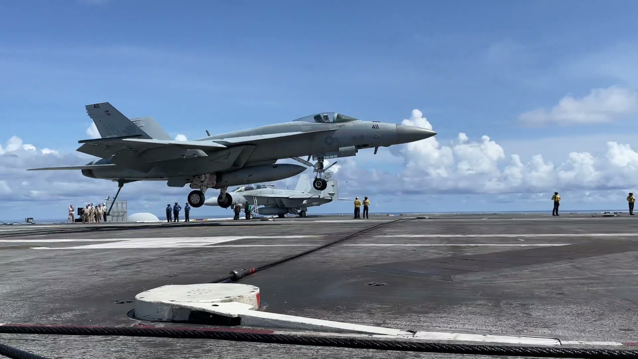 F18 Carrier Landing