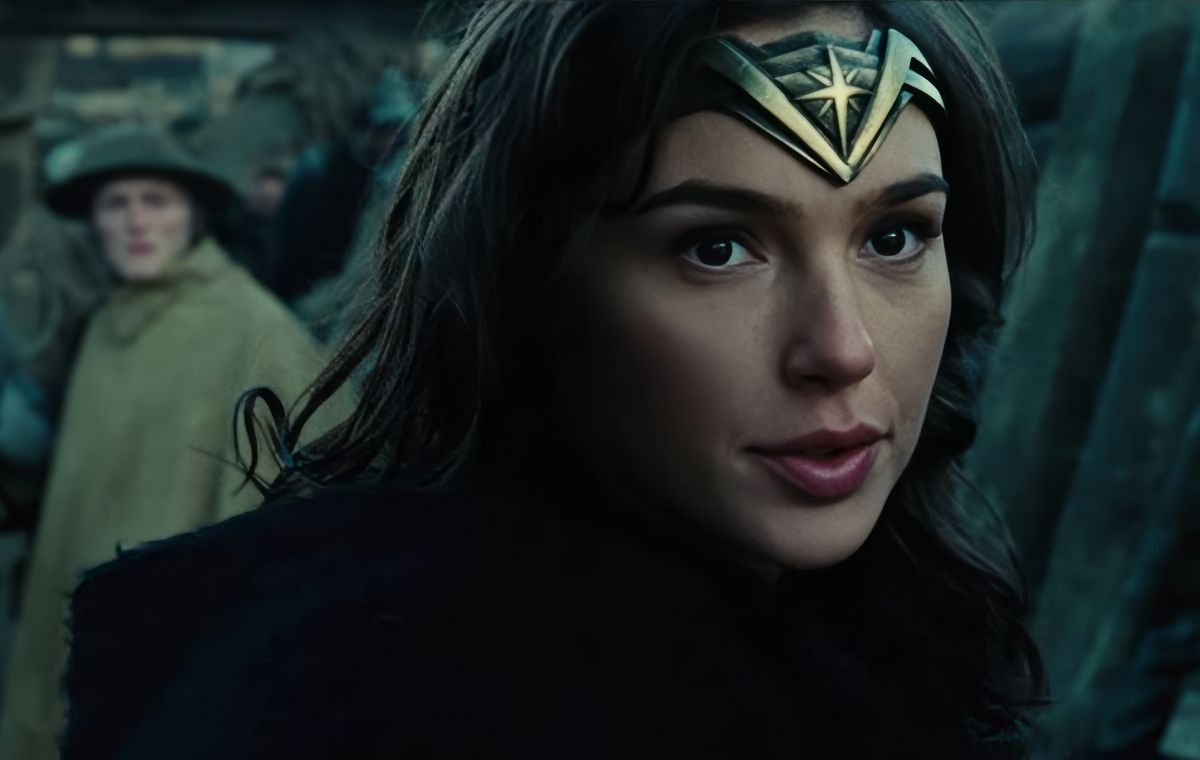 زن شگفت‌انگیز (Wonder Woman)